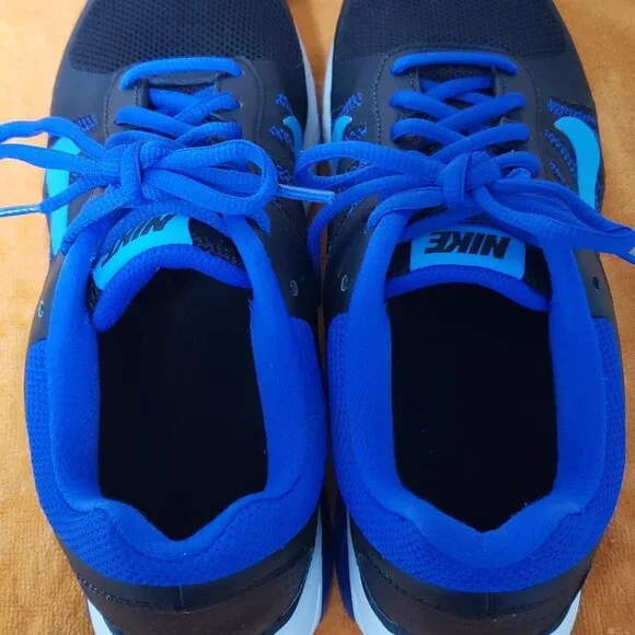 WOMENS NIKE DART XII 12 BLACK & BLUE SNEAKERS SIZE 9 - Picture 4 of 8